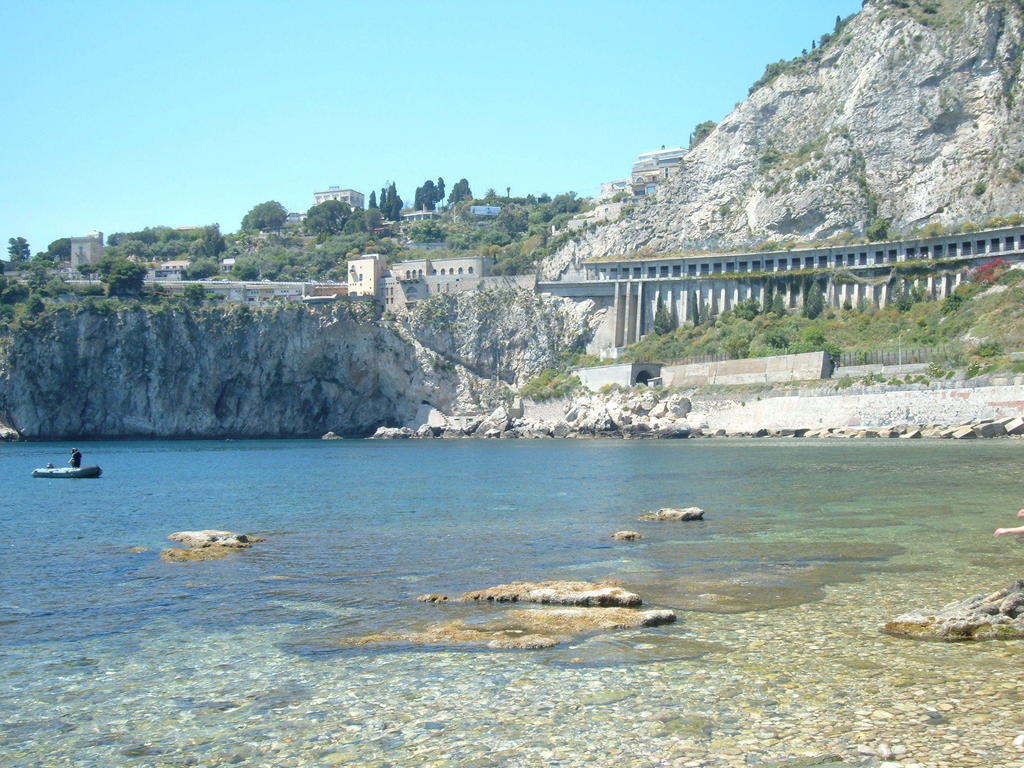 Taormina Bay Lucia's House Bed and Breakfast Nizza di Sicilia Exterior foto